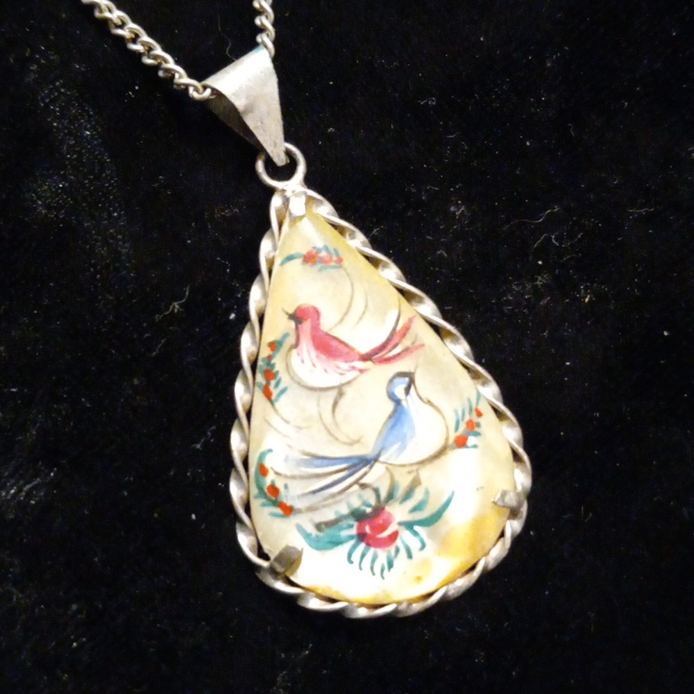 Vintage Persian Hand Painted Shell and Silver Pendant Necklace 20 In.